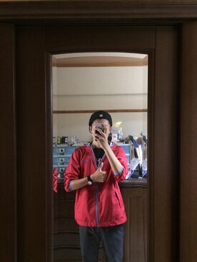 「THE NORTH FACE（ザノースフェイス）のアイテム（Tシャツ/カットソー、ブラック系）」を使った、BIGBANGさん（メンズ・177cm）の秋コーディネート