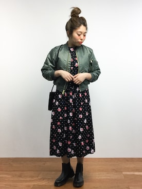「レトロワンピース」｜「アイテム（MA-1）」を使った、ぽんさん（レディース・158cm）の春コーディネート