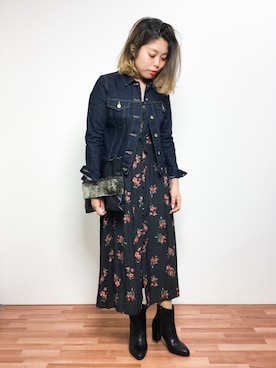 「フラワープリント」｜「アイテム（デニムジャケット）」を使った、ぽんさん（レディース・158cm）の秋コーディネート