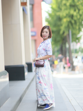 「GREYHOUND（グレイハウンド）のアイテム（シャツ/ブラウス、ホワイト系）」を使った、nanjeong Leeさん（レディース・157cm）の秋コーディネート