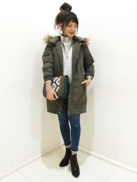 「JEANASIS（ジーナシス）のアイテム（ダウンジャケット/コート）」を使った、AIKAさん（レディース・158cm）の秋コーディネート