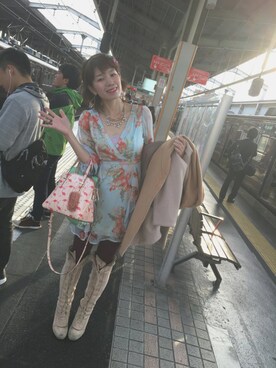 「春ワンピ」｜「アイテム（その他アウター）」を使った、kahi さん（レディース・166cm）の春コーディネート