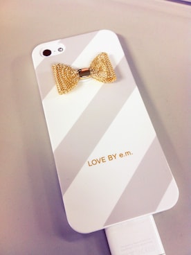 「LOVE BY e.m. （ラブバイイーエム）のアイテム（スマホケース/カバー）」を使った、ちょろさん（レディース・170cm）の冬コーディネート