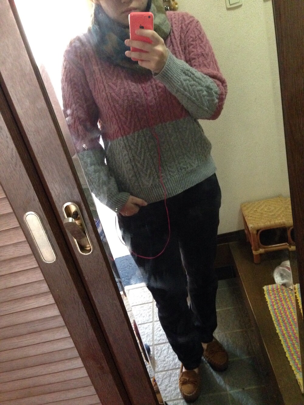 「ダークグリーン」｜「CIAOPANIC TYPYのアイテム（ニット/セーター、ピンク系）」を使った、うーりさん（レディース・169cm）の秋コーディネートの1枚目の写真
