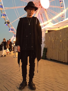 「TOPMAN（トップマン）のアイテム（帽子）」を使った、Alan  Hoさん（メンズ・179cm）の冬コーディネート