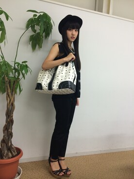 「MCM（エムシーエム）のアイテム」を使った、飯窪春菜さん（レディース・160cm）の秋コーディネート