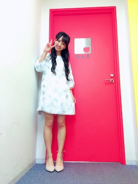 「MERCURYDUO（マーキュリーデュオ）のアイテム（ワンピース/ドレス）」を使った、飯窪春菜さん（レディース・160cm）の夏コーディネート