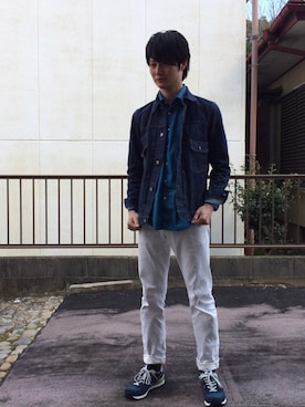 「青シャツ」｜りょーーまさん（メンズ・177cm）の春コーディネート