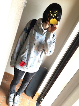 「UP SMILE（アップスマイル）のアイテム（パーカー、グレー系）」を使った、kancham☆さん（レディース・170cm）の春コーディネート