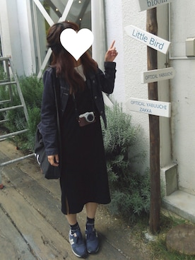 「カメラ女子」｜「アイテム（腕時計）」を使った、yumiさん（レディース・164cm）の秋コーディネート
