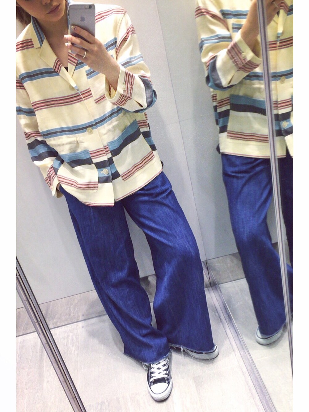 「パジャマ、pajama、デニム、ワイドパンツ、denim、ALL STAR、converse、sneakers、春、spring」｜「ROSE BUDのアイテム（デニムパンツ、ブルー系）」を使った、あんずさん（レディース・155cm）の春コーディネートの1枚目の写真