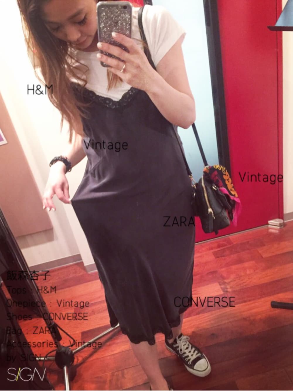 「ヴィンテージ、ランジェリー、キャミワンピ、スニーカー、コンバース、スカーフ、converse、vintage、onepiece」｜「VINTAGEのアイテム（ワンピース、グレー系）」を使った、あんずさん（レディース・155cm）の春コーディネートの1枚目の写真