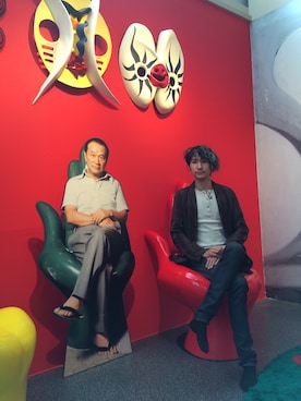 「岡本太郎」｜「アイテム（その他アウター）」を使った、サカナカズマさん（メンズ・175cm）の春コーディネート