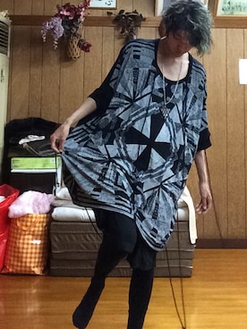 「膝上ショーツ」｜「アイテム（その他トップス）」を使った、サカナカズマさん（メンズ・175cm）の春コーディネート