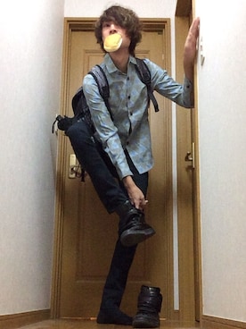 「THE TEST（ザ テスト）のアイテム（バッグ）」を使った、サカナカズマさん（メンズ・175cm）の秋コーディネート
