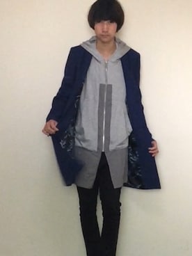 「PARADOX（パラドックス）のアイテム（チェスターコート）」を使った、サカナカズマさん（メンズ・175cm）の春コーディネート
