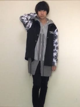 「THE TEST（ザ テスト）のアイテム（ジャケット/アウター）」を使った、サカナカズマさん（メンズ・175cm）の春コーディネート