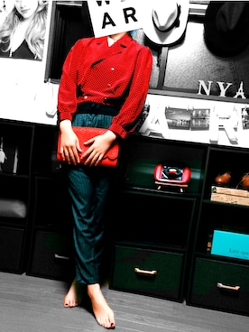 「VINTAGE（ヴィンテージ）のアイテム（Tシャツ/カットソー、レッド系）」を使った、S さん（レディース・170cm）の秋コーディネート