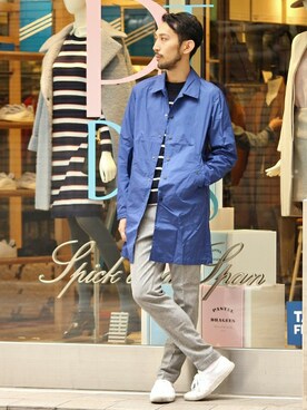 「ホワイトスニーカー」｜「アイテム（その他アウター）」を使った、EDIFICE OFFICIALさん（メンズ・177cm）の秋コーディネート