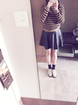 「レザースカート」｜「アイテム（トレンチコート）」を使った、えっちゃんさん（レディース・156cm）の秋コーディネート