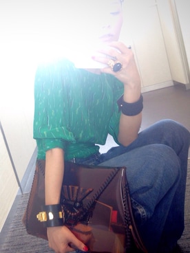 「JOHN LAWRENCE SULLIVAN accessory（ジョンローレンスサリバンアクセサリー）のアイテム（パンツ）」を使った、大塚 良子さん（レディース・163cm）の春コーディネート