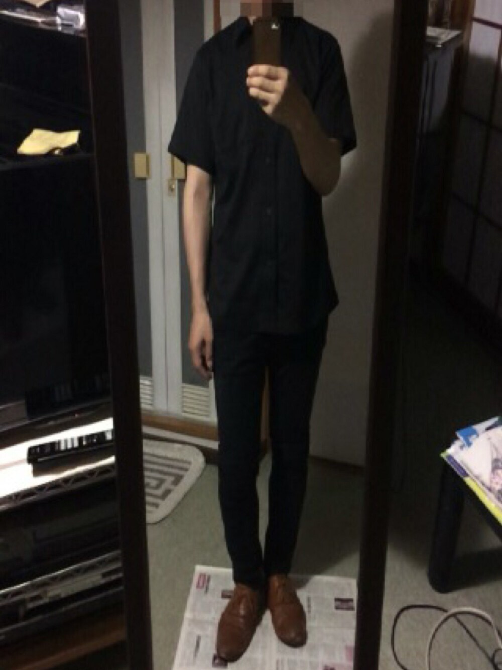 「シャツスタイル、スキニー、ドレスシューズ、麻、黒」｜「DISCOVEREDの【DISCOVERED】スキニーパンツ（デニムパンツ、ブラック系）」を使った、Seanさん（メンズ・165cm）の夏コーディネートの1枚目の写真