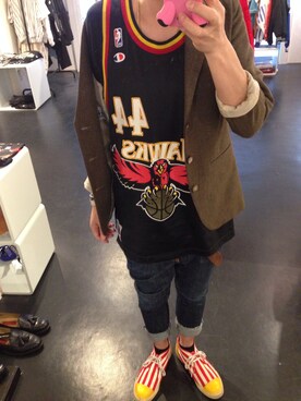 「Champion（チャンピオン）の90's Champion NBA jersey（タンクトップ、ブラック系）」を使った、UGさん（メンズ・164cm）の春コーディネート