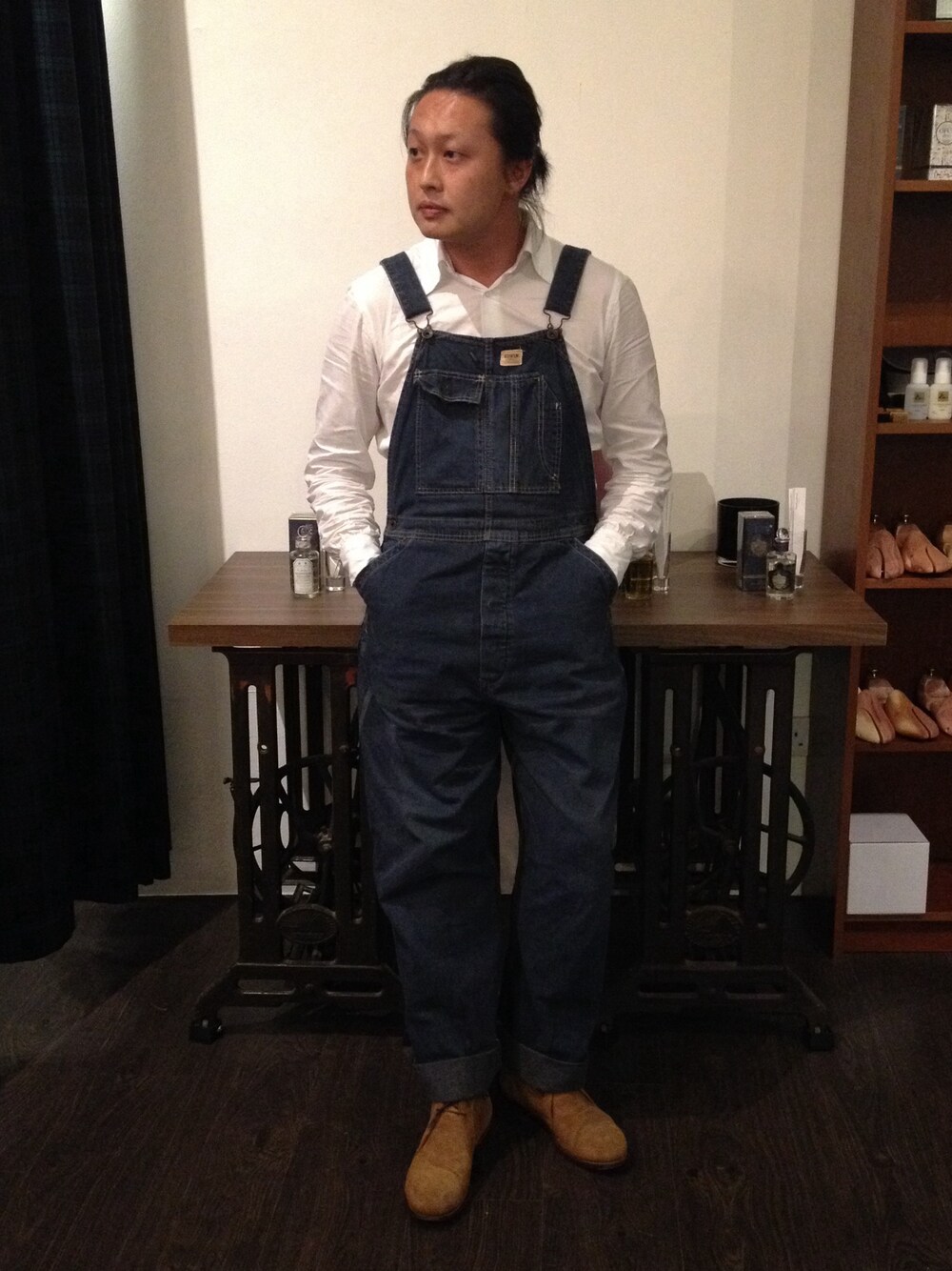 「EDWINのアイテム（つなぎ/オールインワン、ブルー系）」を使った、kevinseahさん（メンズ・170cm）の秋コーディネートの1枚目の写真