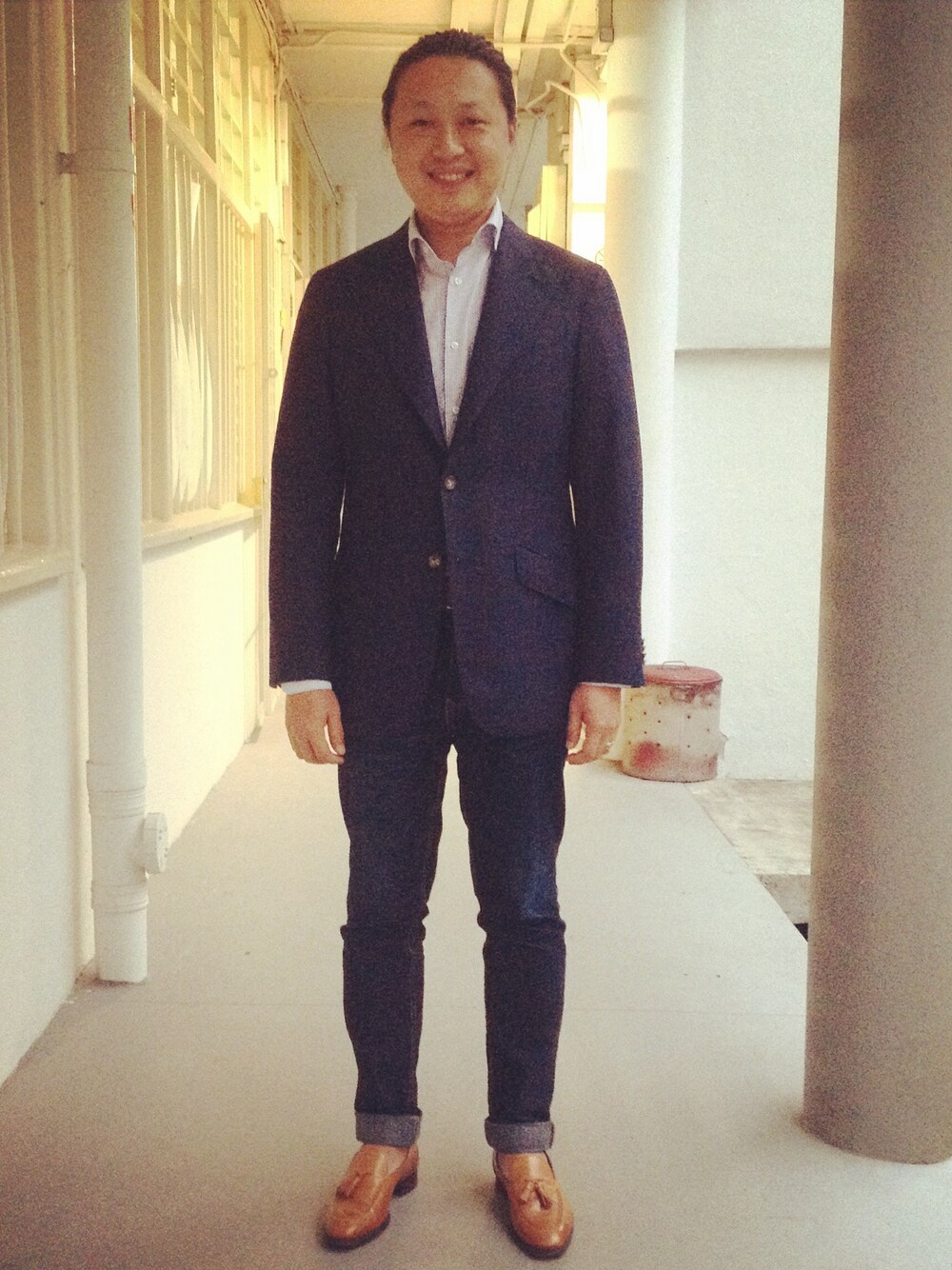 「Kevin Seah Bespokeのアイテム（テーラードジャケット、ブルー系）」を使った、kevinseahさん（メンズ・175cm）の秋コーディネートの1枚目の写真