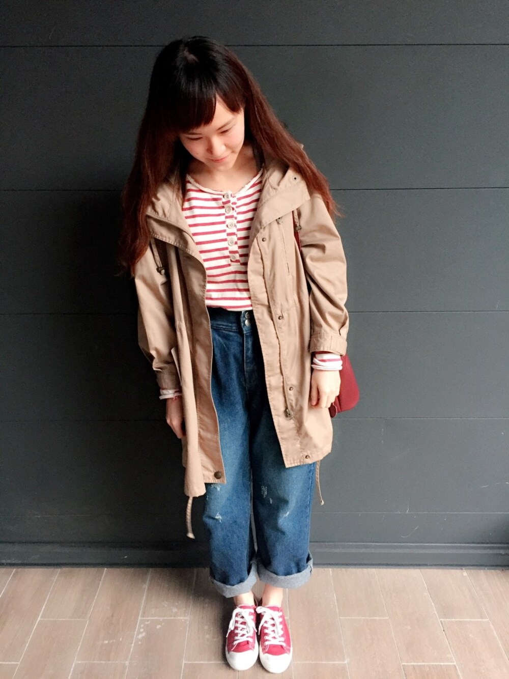 「MUJI、Taiwan、LOWRYS FARM」｜「LOWRYS FARMのアイテム（トレンチコート、ベージュ系）」を使った、YUNさん（レディース・161cm）の春コーディネートの1枚目の写真