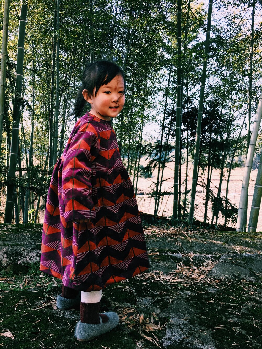 「Handmadeのアイテム（ワンピース、レッド系）」を使った、rowercocoさん（キッズ・100cm）の冬コーディネートの1枚目の写真
