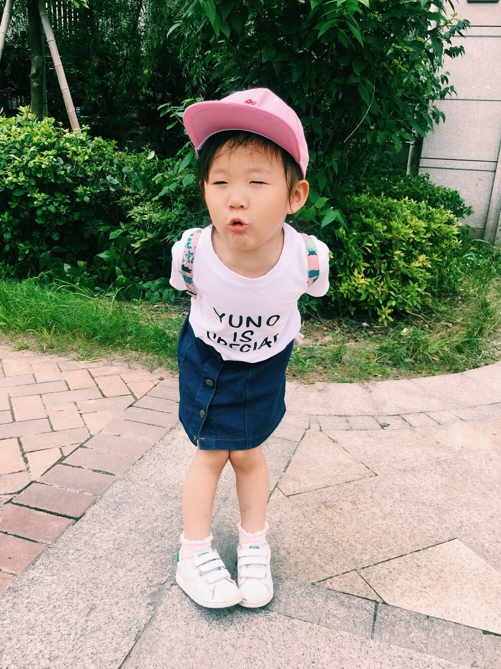 「榕babyのアイテム（Tシャツ/カットソー、ホワイト系）」を使った、rowercocoさん（キッズ・100cm）の夏コーディネートの1枚目の写真