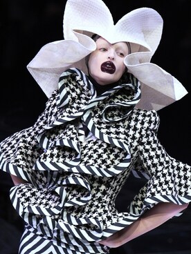 「Alexander McQueen（アレキサンダーマックイーン）のアイテム（ワンピース/ドレス）」を使った、unknownsomeoneさん（レディース・31cm）の夏コーディネート