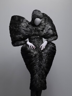 「Alexander McQueen（アレキサンダーマックイーン）のアイテム（ワンピース/ドレス）」を使った、unknownsomeoneさん（レディース・50cm）の夏コーディネート