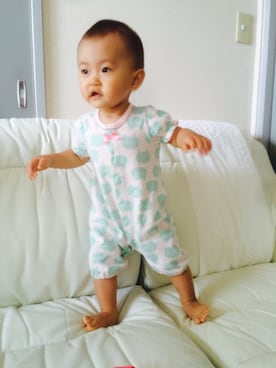 「アイテム（ロンパース、グリーン系）」を使った、miu.tkさん（キッズ・70cm）の秋コーディネート