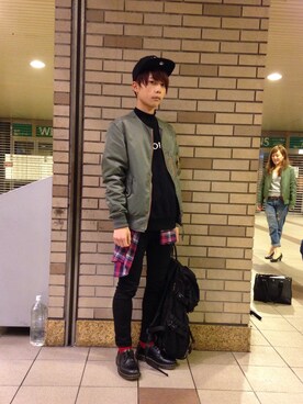 「Dr. Martens（ドクターマーチン）のDr.Martens (ドクターマーチン)/1461 3EYE GIBSON SHOES（その他シューズ）」を使った、大和さん（メンズ・171cm）の春コーディネート