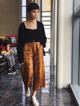 「travel」｜「アイテム（チノパンツ）」を使った、RegenYUNさん（レディース・163cm）の春コーディネート
