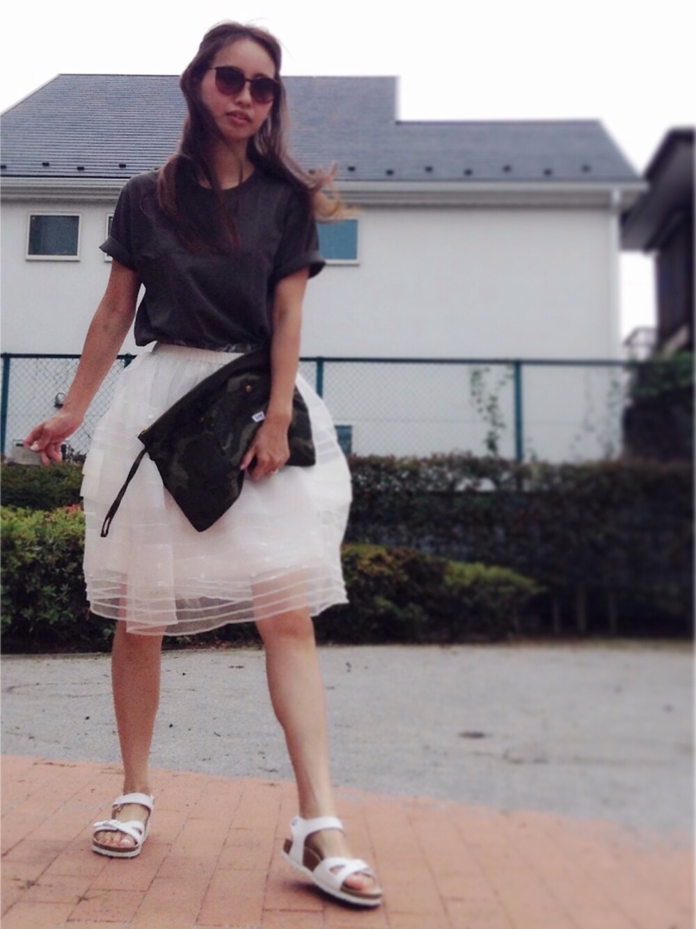 「パックT、パックTシャツ、チュールスカート、メンズＴシャツ、クラッチバッグ、Leeクラッチ、甘辛mix」｜「UNIQLOのアイテム（Tシャツ/カットソー、グリーン系）」を使った、♡meicai♡さん（レディース・160cm）の夏コーディネートの1枚目の写真