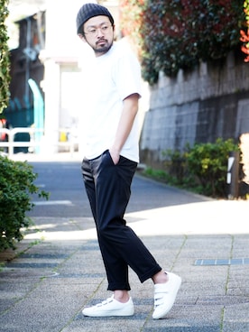 「HVC」｜「アイテム（スラックス）」を使った、阿部係長さん（メンズ・172cm）の春コーディネート