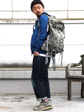 「HVC（エイチブイシー）のアイテム（パーカー）」を使った、阿部係長さん（メンズ・172cm）の春コーディネート