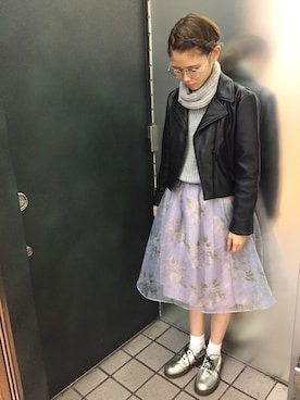 「skirt」｜「アイテム（ライダースジャケット）」を使った、AYAYANさん（レディース・160cm）の春コーディネート