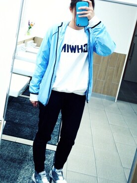 にしおさんのコーディネート