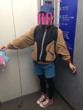 「CONVERSE（コンバース）のアイテム（スニーカー、ピンク系）」を使った、shiiiiさん（レディース・161cm）の秋コーディネート