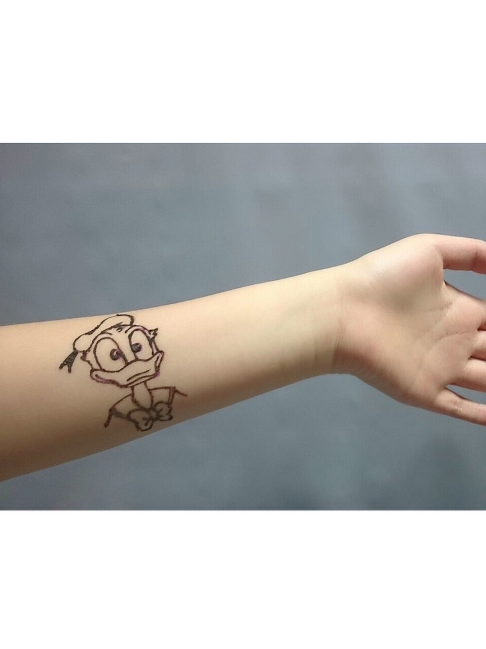 「henna」｜「hennaのアイテム（その他、ブラウン系）」を使った、Paris さん（レディース・158cm）の春コーディネートの1枚目の写真