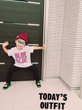 「BLUE BLUE（ブルーブルー）のアイテム（トップス）」を使った、TAICHIさん（キッズ・100cm）の秋コーディネート