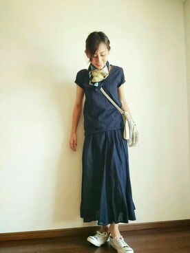 スニーカーを使った 30代ママ の人気ファッションコーディネート Wear