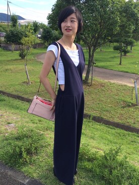 「クロップドトップス」｜「アイテム（つなぎ/オールインワン）」を使った、NAOさん（レディース・161cm）の夏コーディネート