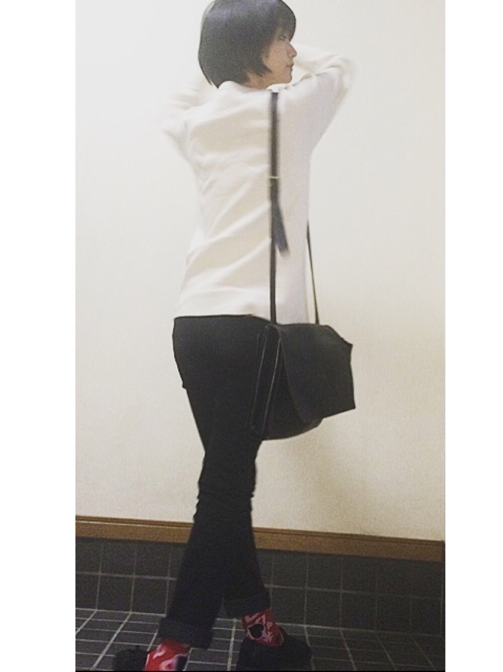 「santamonica、GAP、Vivienne Westwood、COMME des GARCONS、Hush Puppies、シンプル、シンプルコーデ」｜「GAPのアイテム（その他パンツ、ブラック系）」を使った、NAOさん（レディース・161cm）の秋コーディネートの1枚目の写真