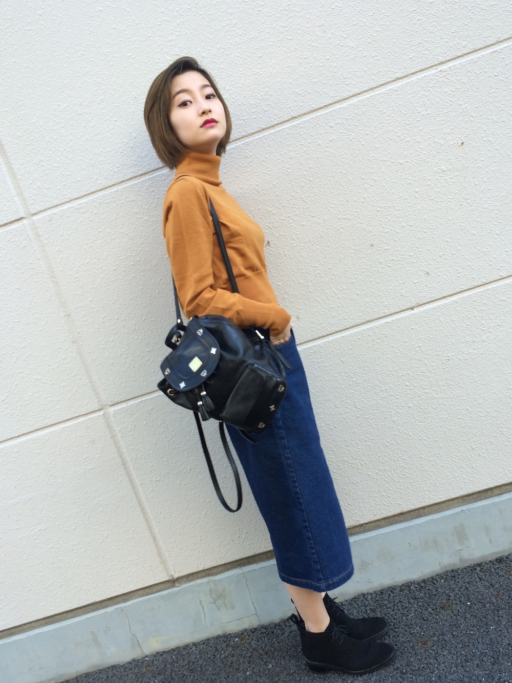 「HEAVENS SHIBUYA、卑弥呼、signsofmum、signs of CHRYSANTHEMUM、viviennewestwood、Vivienne Westwood、MCM」｜「MCMのアイテム（バックパック/リュック、ブラック系）」を使った、NAOさん（レディース・161cm）の秋コーディネートの1枚目の写真