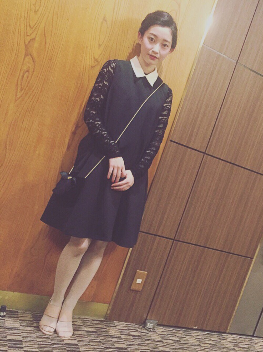「謝恩会、シンプル、パーティースタイル、TOPSHOP、OPENING CEREMONY、ワンピース、ワンピースオンワンピース」｜「OPENING CEREMONYのアイテム（ワンピース/ドレス、ブラック系）」を使った、NAOさん（レディース・161cm）の春コーディネートの1枚目の写真